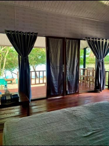 Postel nebo postele na pokoji v ubytování Rihlah resort