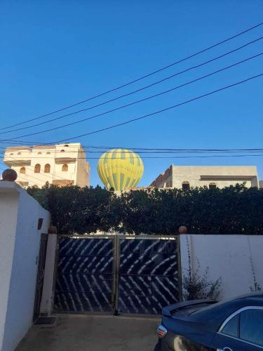 Το κτήριο όπου στεγάζεται  το bed & breakfast