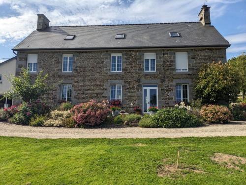 Zahrada ubytování Ferme Bellevue 15pers, à la campagne, proche Vire