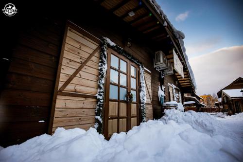 Western Camp Resort v zimě