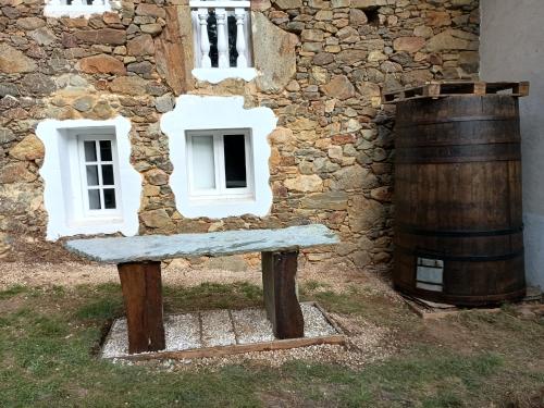 Afbeelding uit fotogalerij van Hotel Rural El Nuevo Semellon Aceptamos Mascotas in La Llama