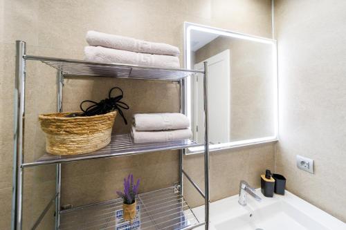 Koupelna v ubytování Apartamento Moderno Playa de las Canteras -Las Palmas Gran Canaria