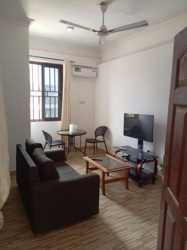 1 Chambre et 1 Salon