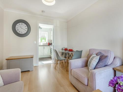 Khu vực ghế ngồi tại Kincraig Apartment