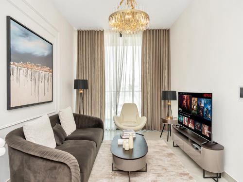 1 BR 10 mins to Burj Khalifa with Cinema,Gym & Pool