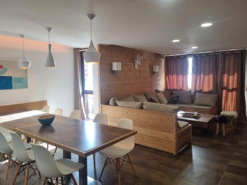 Grand appartement rénové · Proche pistes · Sud · Balcon · 11 pers · Animaux admis