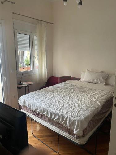Quiet just renewed apartment in Neapolis