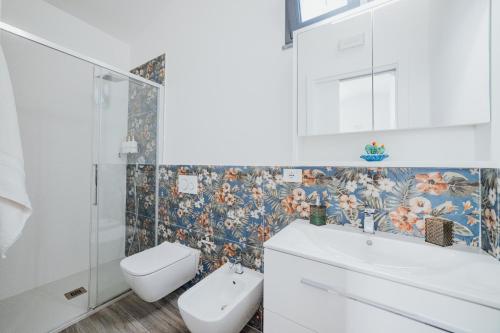 Ένα μπάνιο στο Villa Horizonte luxury apartments