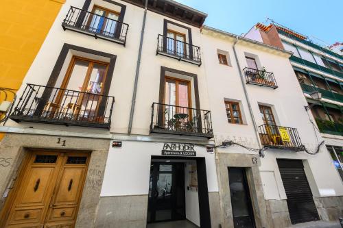 Acogedora vivienda en La Latina, una de las zonas más emblemáticas del centro de Madrid ENC132