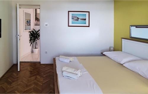 Amazing Apartment In Podgora With Wifi