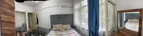 Postel nebo postele na pokoji v ubytování Cozy Room in Heart of Istanbul