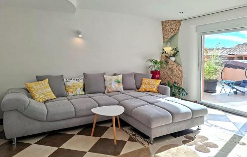 Gorgeous Apartment In Medulin With Wifi