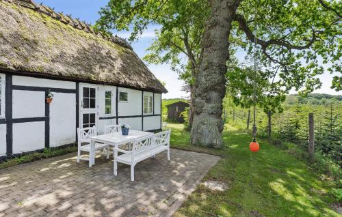 Κήπος έξω από το Nice Home In Præstø With Wifi