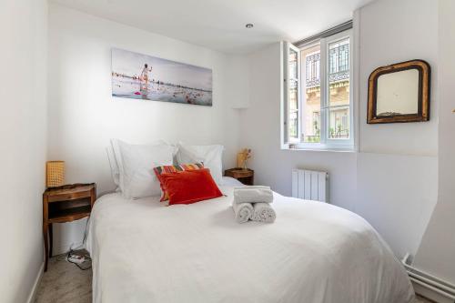Paris Rooftop Views Cosy Separate Living Stay