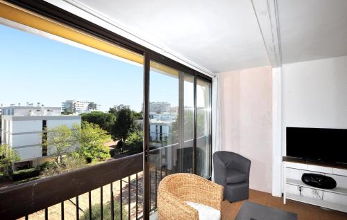 Gorgeous Apartment In Saint-Cyprien Plage