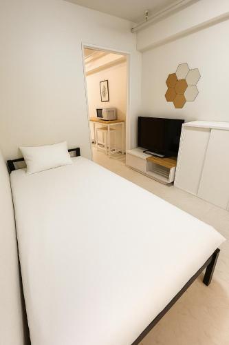 Honmachi Spacious Family Apartment 3min Walk from Station for 6 Guests 1008