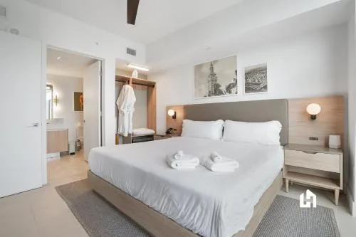 Stylish Apartments with Partial Ocean Views in Downtown! photo 43