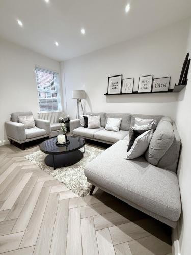 Χώρος καθιστικού στο A home away from home