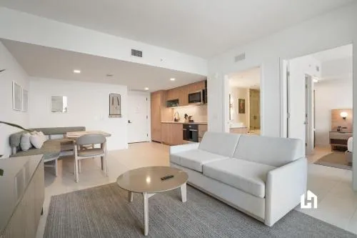 Stylish Apartments with Partial Ocean Views in Downtown! photo 46