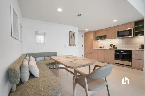 Stylish Apartments with Partial Ocean Views in Downtown! photo 48