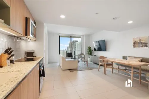 Stylish Apartments with Partial Ocean Views in Downtown! photo 50