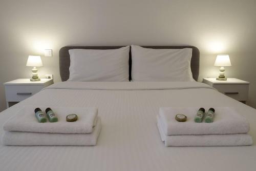 Athenian Cosy Getaway 2