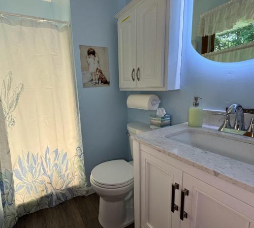 Koupelna v ubytování Bbq, Wifi, Full Kitchen, Smarttv, Firepit, Queen