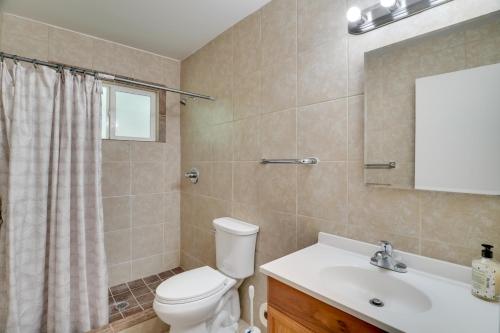 Koupelna v ubytování Wildcats Welcome! Mtn-View Condo 7 Mi to U of A