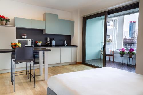 Studio Unit D with City View and Terrace