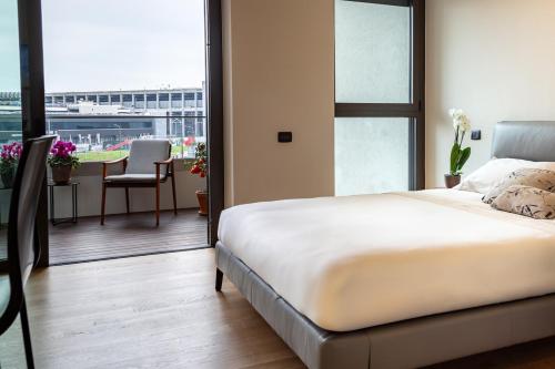 Studio Unit D with City View and Terrace