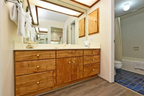 Ένα μπάνιο στο Eldorado J209 · EL J209 Spacious Studio w AC Pool and Beach Caba