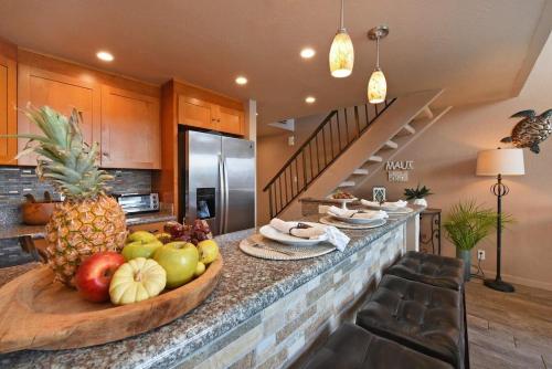 Imagen de la galería de Napili Point C21 · NP C21 OceanFront 2BD Condo w AC Ocean Views, en Kahana