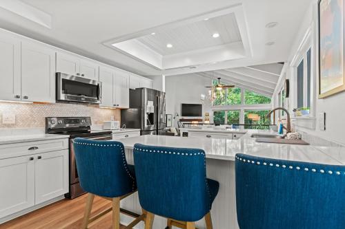 Η κουζίνα ή μικρή κουζίνα στο Barefoot Bungalow