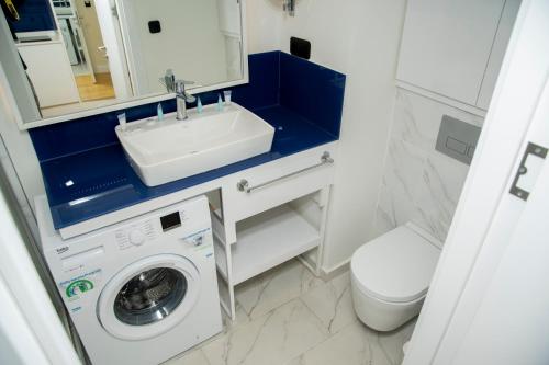 Koupelna v ubytování Sea Line Aparthotel & Batumi Beach Resort