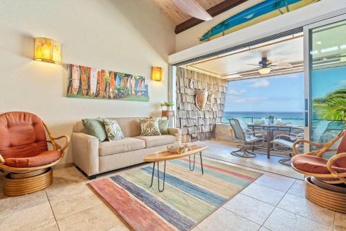 Gallery image of Kulakane 310 · KK 310 Updated BeachFront 2BD w AC Pool in Kahana