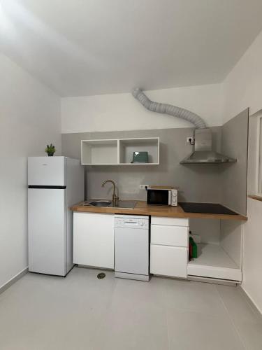 3 Bedroom Apartment in Portimão, Algarve by Salam Stays