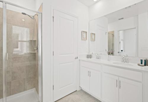 Lovely apartments 18 Minutes away from Disney! photo 29