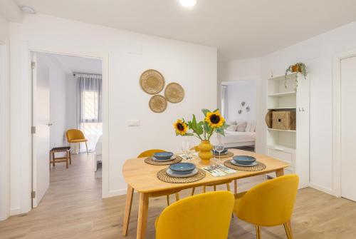 Casa Girasol - Spacious Stay Near Valencia Center