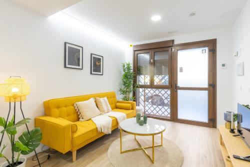 Casa Girasol - Spacious Stay Near Valencia Center