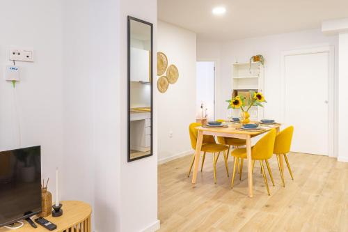 Casa Girasol - Spacious Stay Near Valencia Center