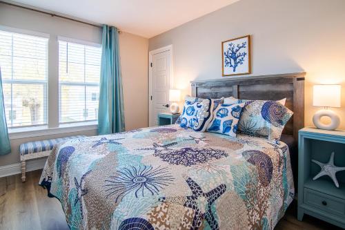 Postel nebo postele na pokoji v ubytování Stylish, BRAND NEW 3 Bed Cottage, Beach Front, DOG FRIENDLY!