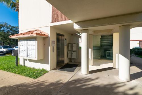 Το κτήριο όπου στεγάζεται  η παραθεριστική κατοικία