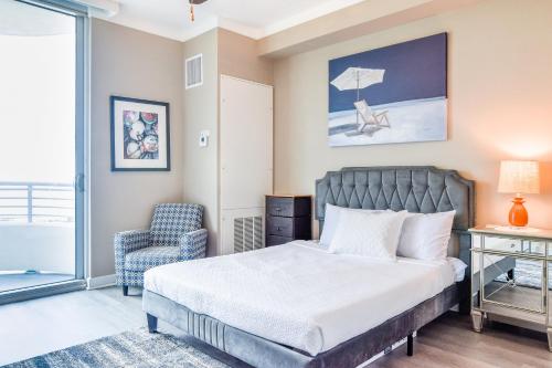 Postel nebo postele na pokoji v ubytování Beautiful 15th floor 2 bedroom, 2 bath condo at The Ocean Club!