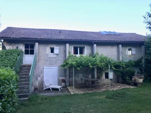 Ein Garten an der Unterkunft Château Le Baudou