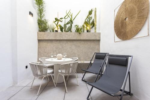 Magnificent Renovated Terrace Duplex 2hab 2bathroom City Centre