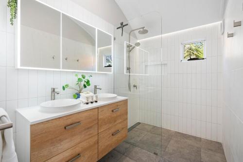 Koupelna v ubytování Paradise Palms-Resort Retreat with panoramic views