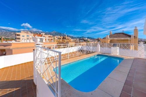 Torrecilla Urban Beach - Modern Apartment with Rooftop Pool