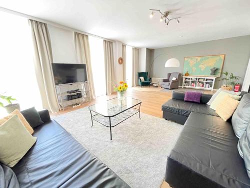 Foto Charming, spacious & luxurious - 2-bedroom apartment at wonderful location 3