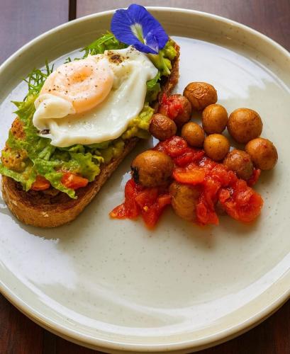 Mad på pensionatet eller i nærheden