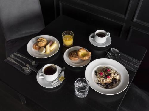 Φαγητό σε αυτό το ξενοδοχείο ή κάπου εκεί κοντά